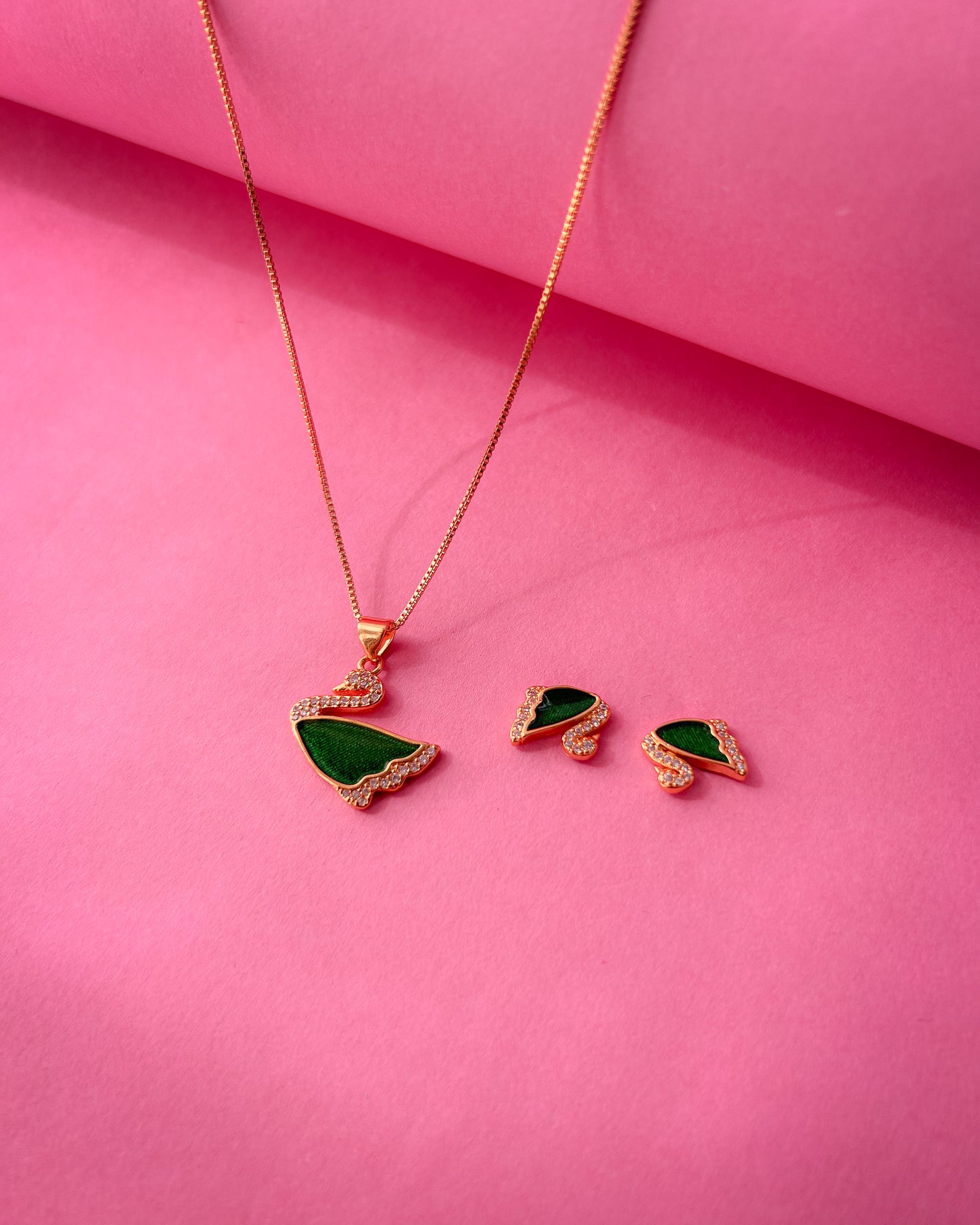 Gold plated - Green Swan Pendant for women and girls