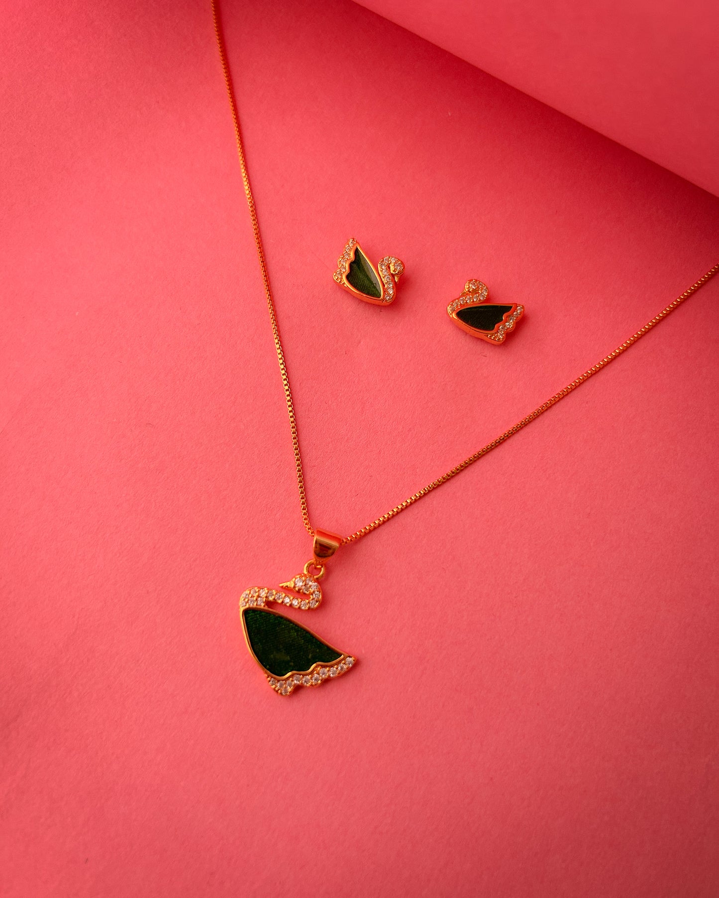 Gold plated - Green Swan Pendant for women and girls