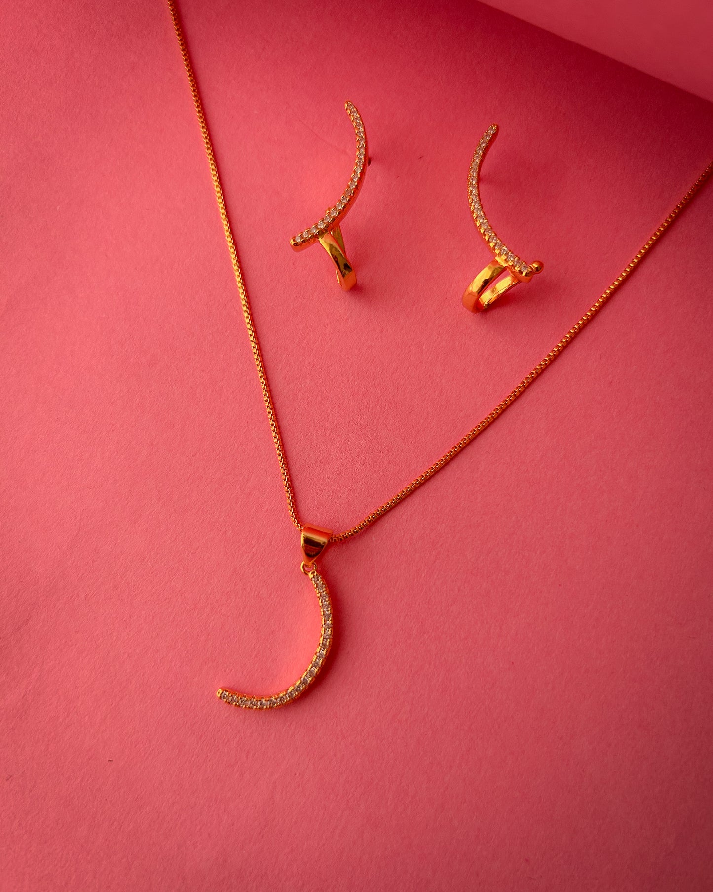 Gold Plated Curved Bar Pendant Necklace and Earrings Set for Women