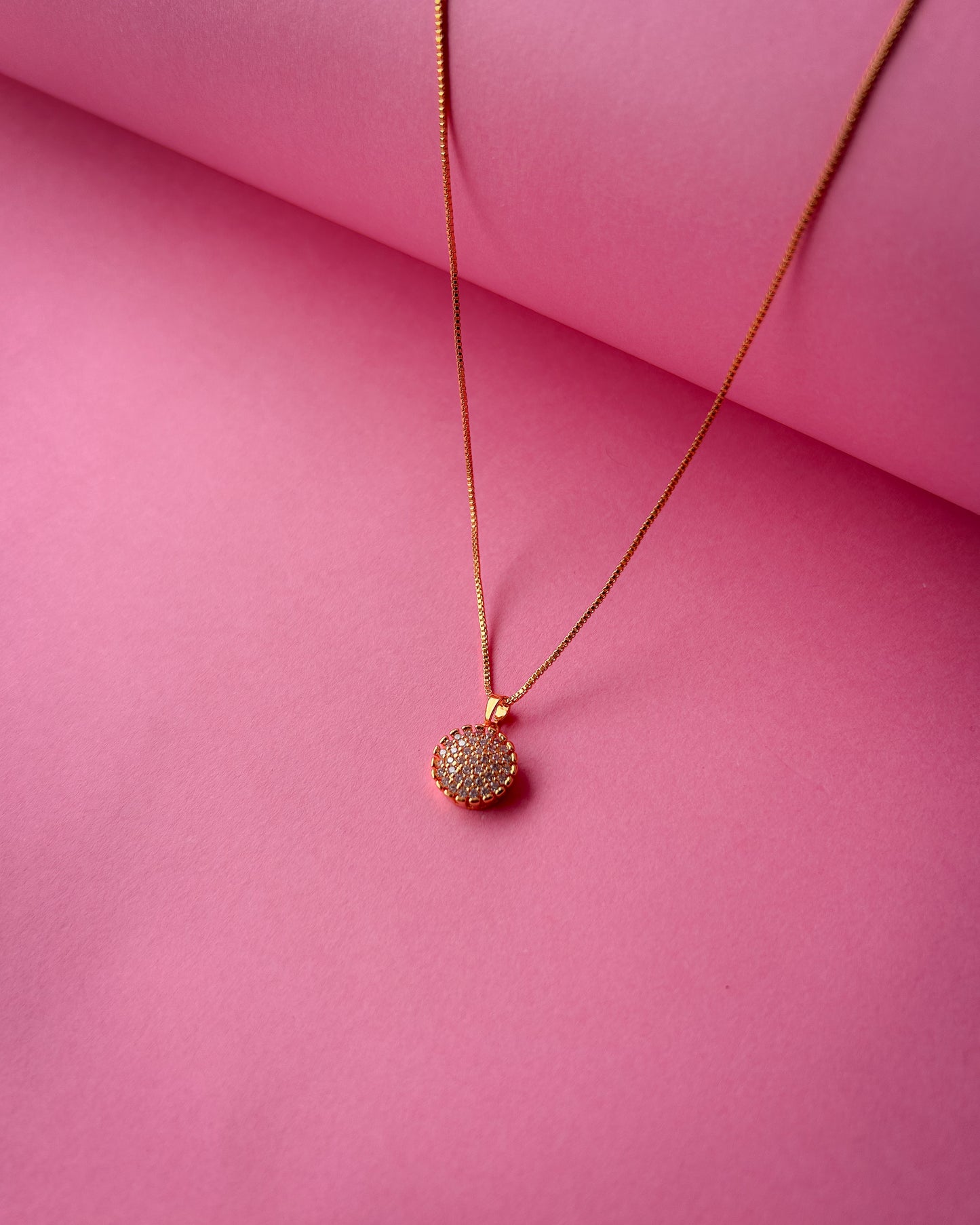 Classic Gold-Plated Round Pendant Necklace