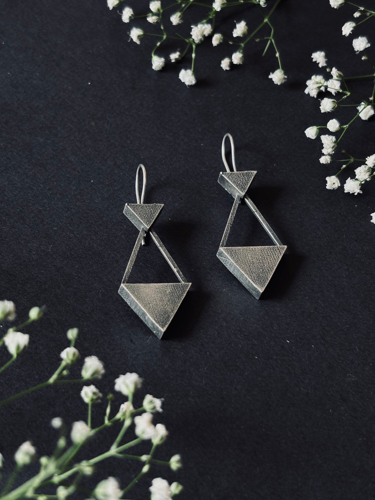 Tricone oxidized drop earrings